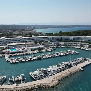 Altin Yunus & - Resort Cesme