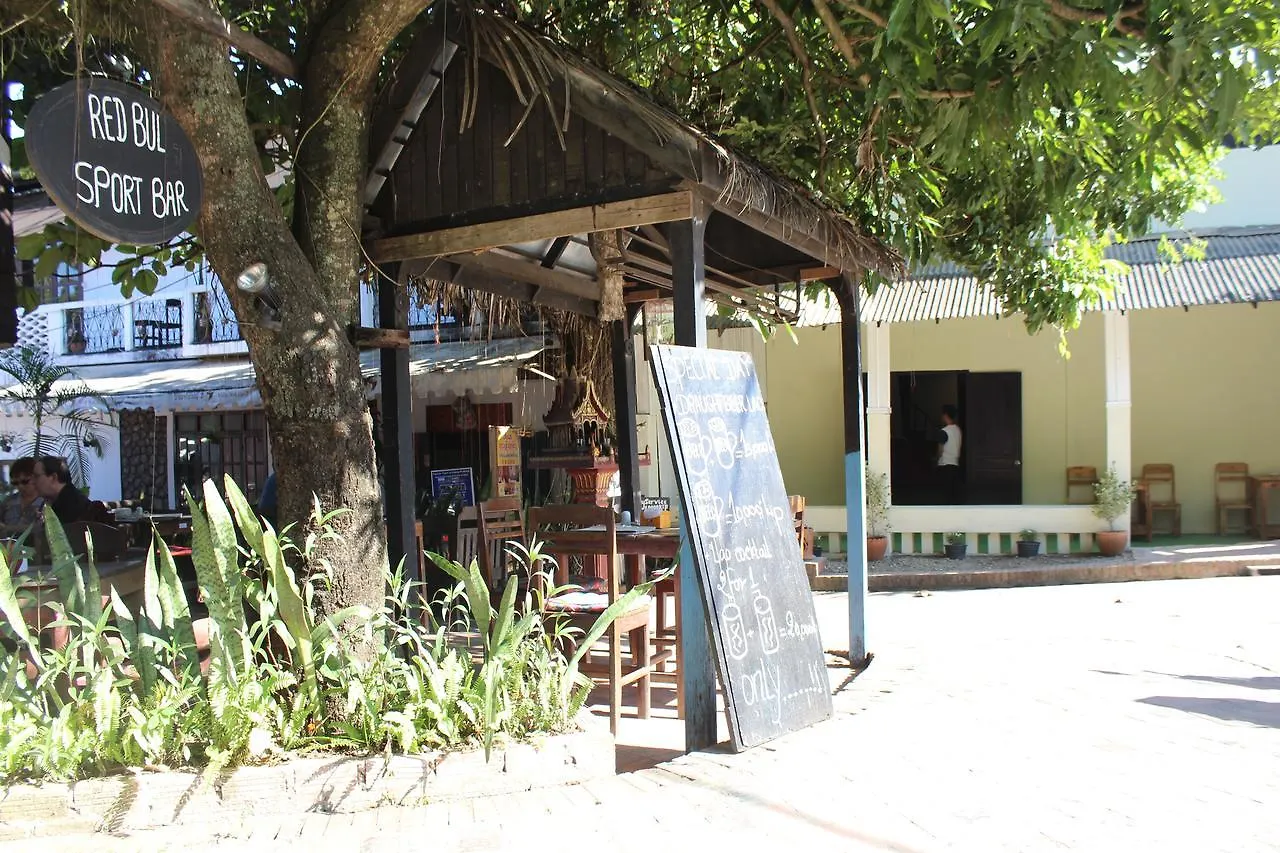 Y Not Laos Hostel Luang Prabang 0*,  Laos